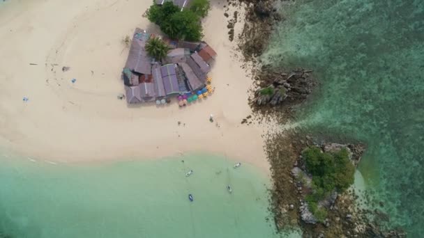 Vue Aérienne Vidéo Par Drone Incroyable Petite Île Belle Plage — Video