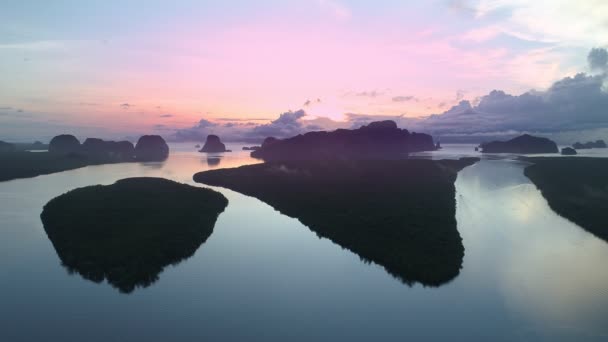 Luftfoto Drone Skud Smukke Hav Mod Himlen Morgen Tåge Solopgang – Stock-video