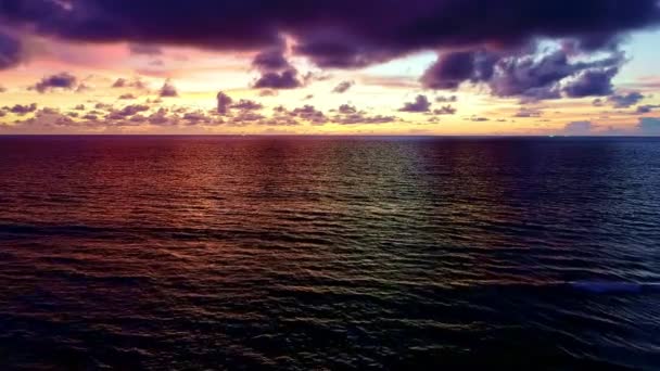 Σκοτεινή Ήρεμη Θάλασσα Και Ηλιοβασίλεμα Ανατολή Του Ηλίου Βράδυ Όμορφη — Αρχείο Βίντεο