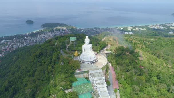Aerial View Drone Shot White Marble Big Buddha Άγαλμα Στην — Αρχείο Βίντεο