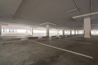 Garaj mağazası içi boş otopark ya da garaj iç mimari ofis