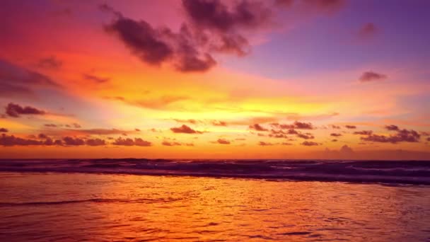 Günbatımında Tropikal Deniz Deniz Üzerinde Gün Doğumunda Videosu Güneş Ufka — Stok video
