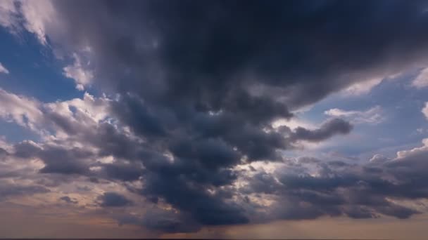 Time Lapse Ciel Nuages Coulant Nuages Colorés Incroyables Sur Mer — Video