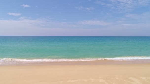 Mar Phuket Belas Ondas Batendo Praia Ondas Vista Aérea Quebrar — Vídeo de Stock