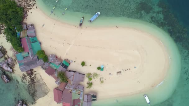 Vue Aérienne Vidéo Par Drone Incroyable Petite Île Belle Plage — Video