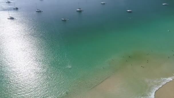 Veduta Aerea Drone Fotocamera Bella Spiaggia Tropicale Mare Sabbioso Onde — Video Stock