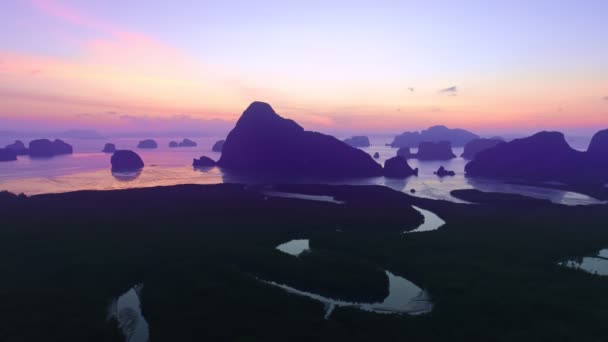 Luftfoto Drone Skud Smuk Solopgang Himmel Morgenen Solopgang Havet Mangrove – Stock-video