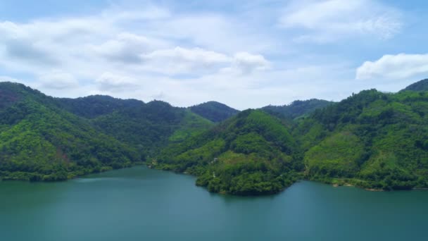 Tropikal Yağmur Ormanlarının Püket Tayland Daki Dağların Üzerinden Bulutların Aktığı — Stok video