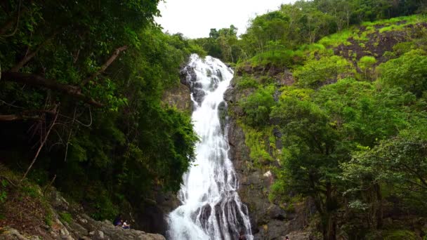 Schöner Wasserfall Sarika Wasserfall Nakhon Nayok Thailand Januar 2022 Schöne — Stockvideo