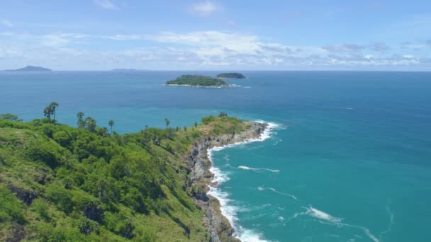 Luftaufnahme Phuket Küste Laem Promthep Kap Schönes Meer Bei Phuket — Stockvideo