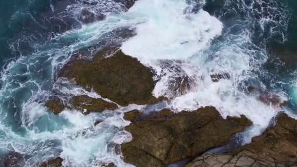 Aerial View Phuket Seashore Wave Crash Rocks Laem Promthep Cape — Wideo stockowe