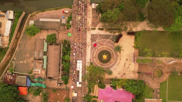 Luchtfoto Drone Vliegen Phuket Stad Thailand Drone Een Straat Nachts — Stockvideo