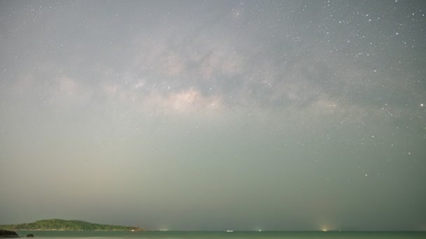 Tijd Verstrijkt Melkwegsterren Nacht Dag Timelapse Gezien Phuket Eiland Thailand — Stockvideo