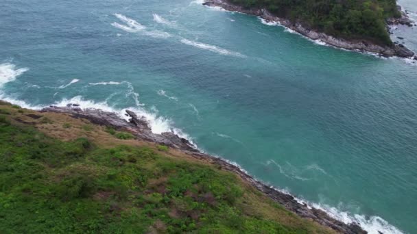 Aerial View Seashore Phuket Island Beautiful Sea Surface Amazing Waves — Vídeo de stock