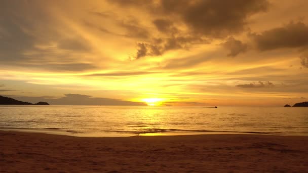 Прекрасний Захід Сонця Або Схід Сонця Над Морем Дивовижне Небо — стокове відео