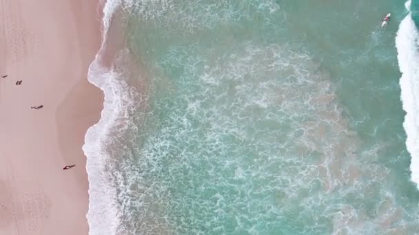 Imágenes Alta Calidad Vista Superior Playa Del Mar Hermosas Olas — Vídeos de Stock