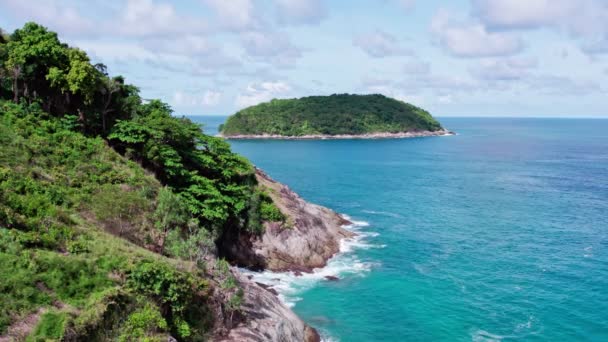 Aerial View Seashore Phuket Island Beautiful Sea Surface Amazing Waves — Vídeos de Stock