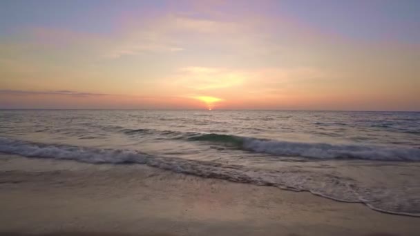 Belo Céu Por Sol Nascer Sol Sobre Mar Bela Onda — Vídeo de Stock