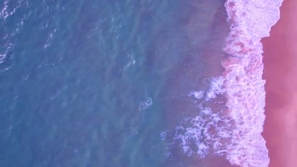 Top View Sea Summer Beautiful Waves Foaming Splashing Beach Sand — Stock Video