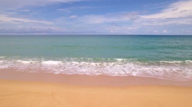 Üst manzara tropikal plaj İnanılmaz dalgalar deniz arka planı