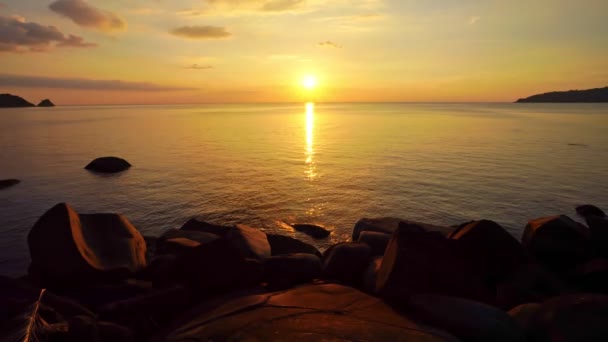 Sea Sunset Sunrise Beach Video Sun Touches Horizon Red Sky — Wideo stockowe