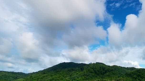 White Clouds Time Lapse Clouds Run Mountains Beautiful Clouds Nature — Vídeo de Stock