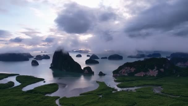 Zeitraffer Dunkle Wolken Über Dem Meer Sonnenaufgang Himmel Landschaft Amazing — Stockvideo