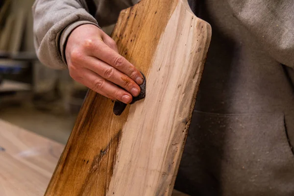 Closeup Carpenter Coating Wooden Cutting Board Protective Flaxseed Oil Workshop — Stock Photo, Image