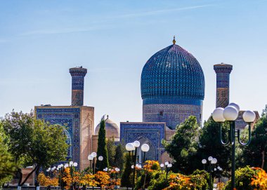 Semerkand 'da renkli Amir Timur Mozolesi