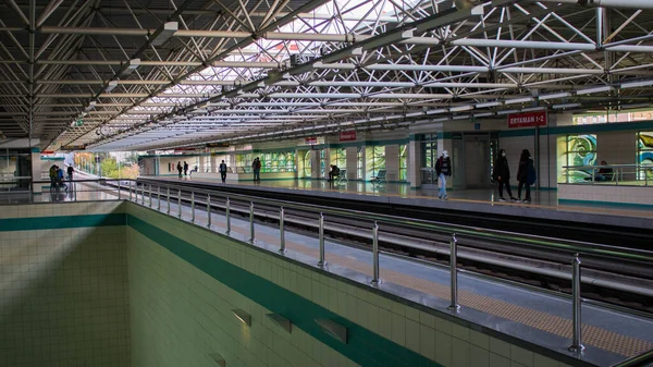 Intérieur Une Station Métro Vide Dans Parc Municipal — Photo