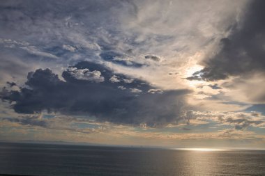 Carpinteria California üzerinde fırtına bulutları