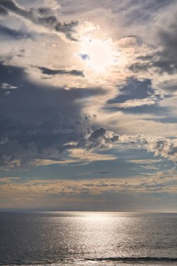 Carpinteria California üzerinde fırtına bulutları