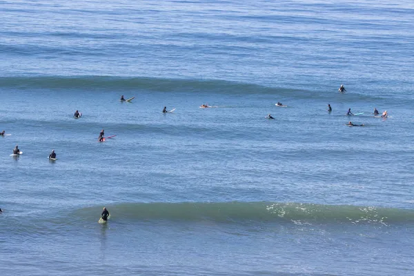Surfing Bagnach San Diego — Zdjęcie stockowe