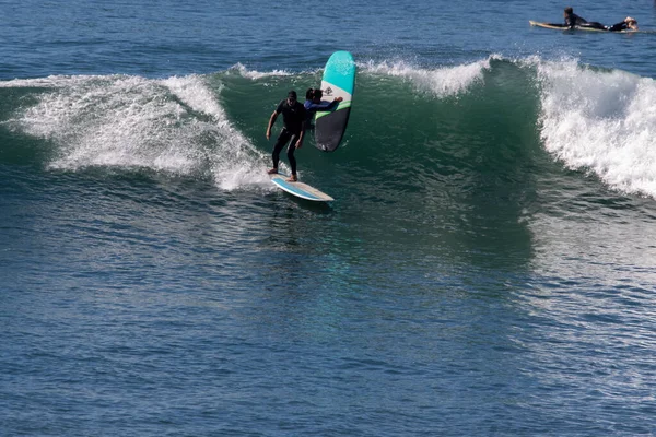 Surfing Swamis San Diego — Stock Photo, Image