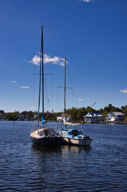 Eau Gallie Florida 'da güneşli bir kış gününün tadını çıkarıyorum.