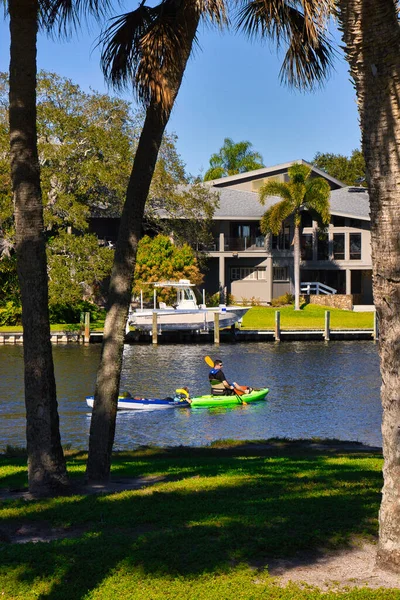Enjoying Sunny Winter Day Water Eau Gallie Florida — Stock Photo, Image
