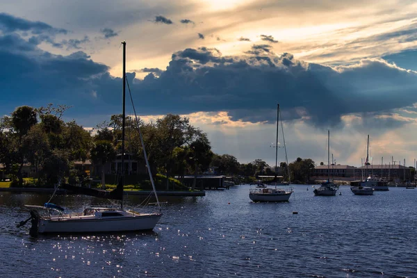 Enjoying Sunny Winter Day Water Eau Gallie Florida — Stock Photo, Image