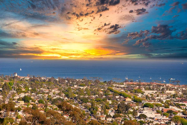 Vistas Cidade Santa Barbara Partir Das Montanhas — Fotografia de Stock