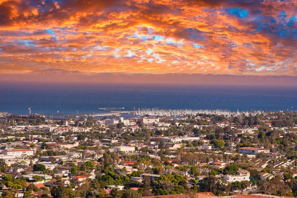 Vistas Cidade Santa Barbara Partir Das Montanhas — Fotografia de Stock