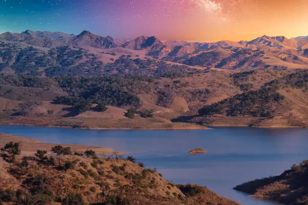 Καλιφόρνια Λίμνες Στο Sunset — Φωτογραφία Αρχείου