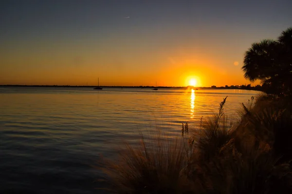 Vista Sul Fiume Indiano Navigazione Interna Nella Florida Indialantica — Foto Stock