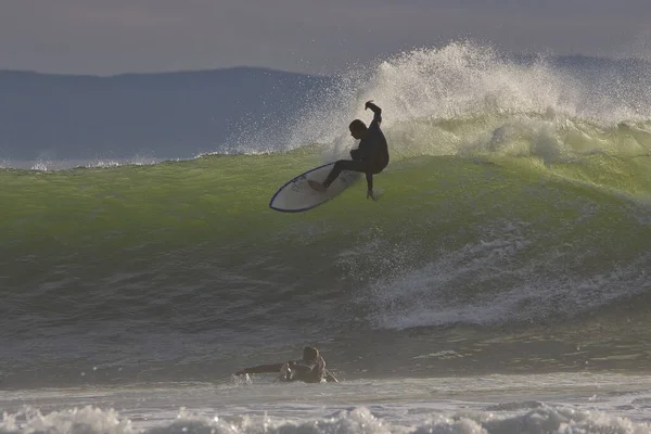 Surfando Ondas Inverno Ponto Rincon Califórnia — Fotografia de Stock