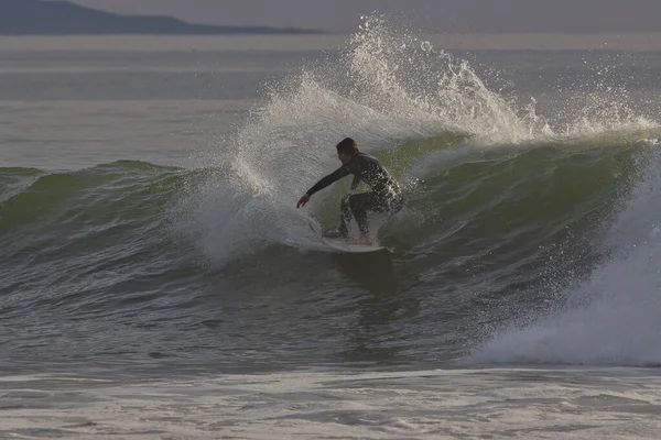 Surfando Ondas Inverno Ponto Rincon Califórnia — Fotografia de Stock