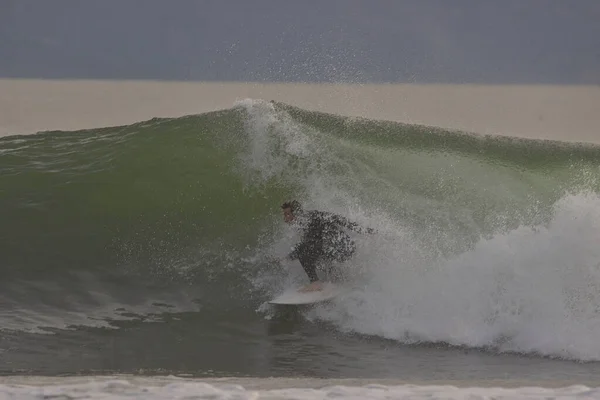 Surfing Σημείο Rincon Στην Καλιφόρνια — Φωτογραφία Αρχείου