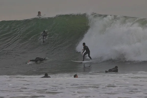Μεγάλα Κύματα Στο Σημείο Rincon Στην Καλιφόρνια — Φωτογραφία Αρχείου