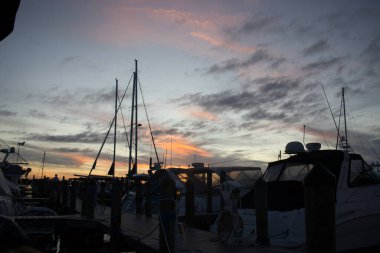 Florida 'daki boş plajlarda kış fırtınası