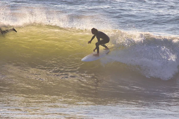 Surfen Über Dem Riff Ventura Kalifornien 2022 — Stockfoto