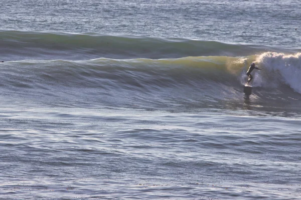 Surfing Overheads Terumbu Karang Ventura California 2022 — Stok Foto