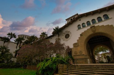 Kaliforniya 'daki Santa Barbara Adliyesi, 