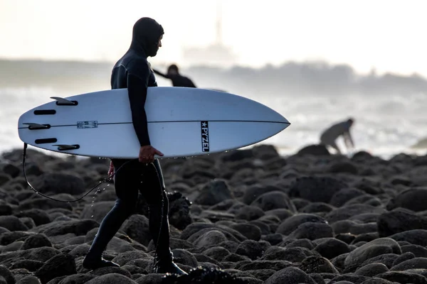 Серфинг Зимних Волнах Точке Ринкон Калифорнии 2022 — стоковое фото